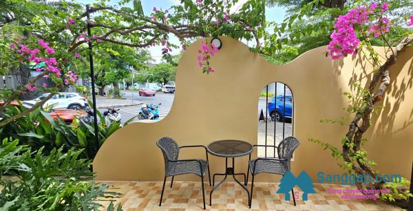 Sang quán cafe