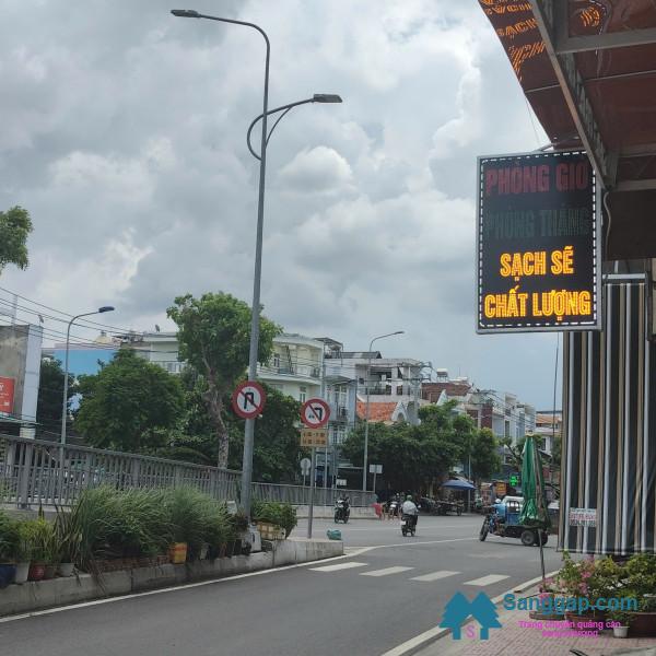 Sang khách sạn